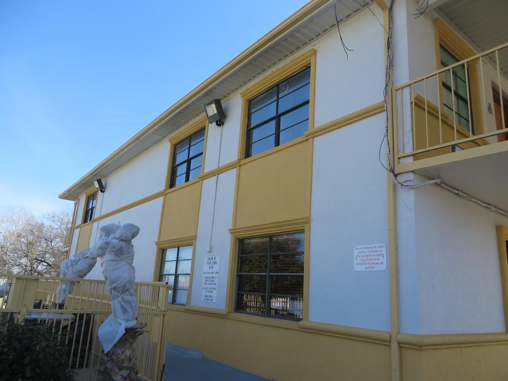 Weatherford Inn And Suites Exterior photo